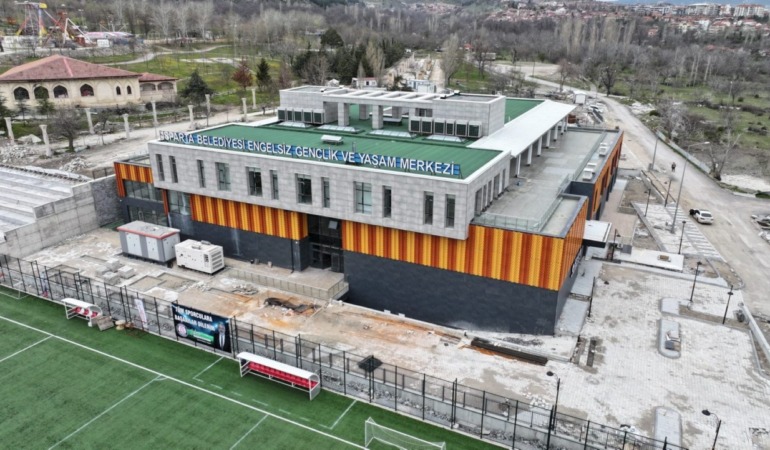 Isparta’da Engel Tanımayan Yatırım: Engelsiz Gençlik ve Yaşam Merkezi İnşaatında Sona Yaklaşıldı