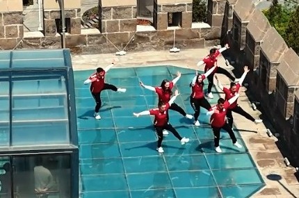 kayseri-buyuksehir-belediyesinden-gorkemli-kutlama-2027-turk-dunyasi-kultur-baskentligi-kartal-dansi-ile-taclandi