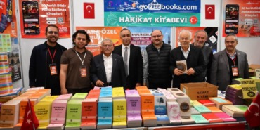 kayseri-kitap-fuarinda-rekor-katilim-baskan-buyukkilica-kitapseverlerden-yogun-ilgi