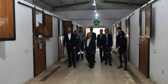 kayseride-binicilikte-yeni-donem-baskan-buyukkilic-federe-statu-kazanan-tesisi-inceledi