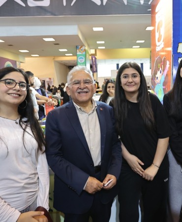 kayseride-kultur-sanat-bulusmasi-baskan-buyukkilic-bahadir-yenisehirlioglu-soylesisine-katildi