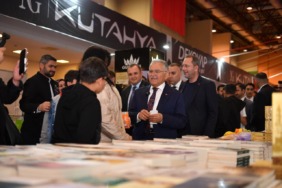 kayseride-kultur-soleni-basladi-8-kitap-fuari-kapilarini-ziyaretcilere-acti