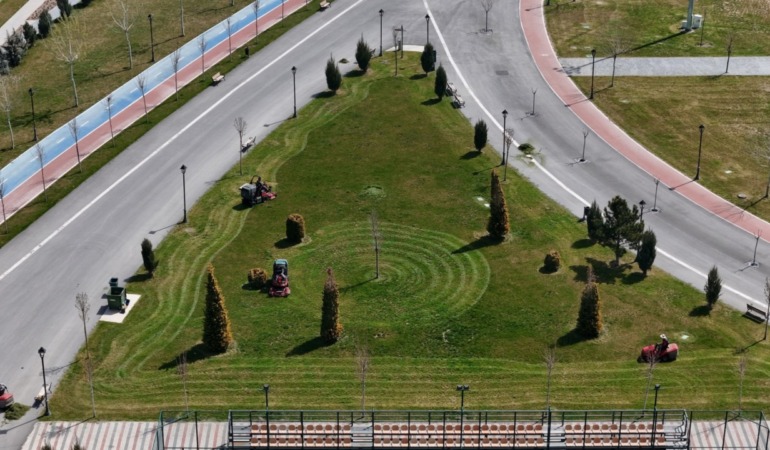 Kayseri’de Yeşil Seferberlik: Büyükşehir Şehri Nakış Gibi İşliyor