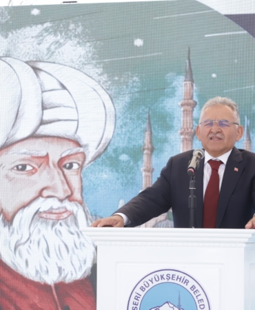 kayseriden-dunyaya-uzanan-deha-baskan-buyukkilictan-mimar-sinan-vurgusu-18