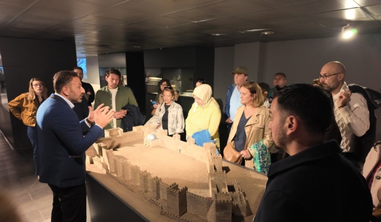 Kayseri’nin Tarihi Mirası Akademisyenleri Büyüledi: 57 Şehirden Gelen Heyete Kültür Yolu Gezisi