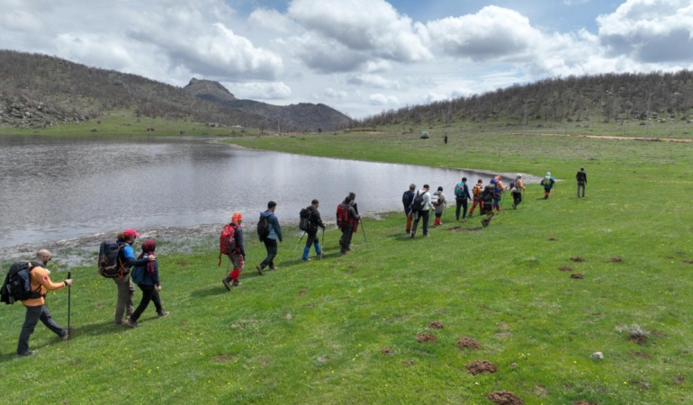 Keykubad Yolu’nda Bahar Yürüyüşü: Doğaseverler Konya’nın Tarihî Rotasında Buluştu