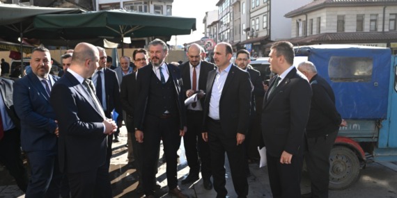 konya-buyuksehir-belediyesinden-donusum-atagi-baskan-altay-ve-kilca-akcesme-ile-kadinlar-pazarini-inceledi