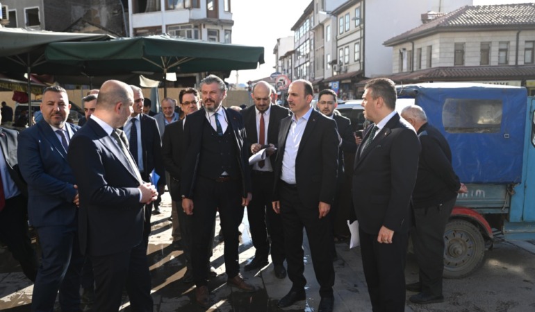 Konya Büyükşehir Belediyesi’nden Dönüşüm Atağı: Başkan Altay ve Kilca Akçeşme ile Kadınlar Pazarı’nı İnceledi