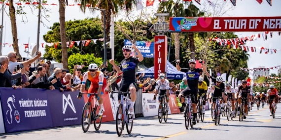 konya-buyuksehir-belediyespor-pistte-ve-sahada-engel-tanimiyor-sampiyonluklar-pes-pese-geldi