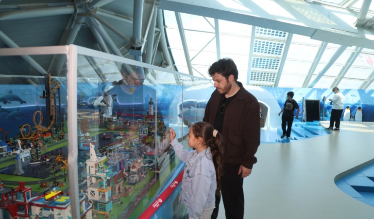 Konya Büyükşehir’den Yürekleri Isıtan Dokunuş: Minik İlayda’nın 23 Nisan Hayali Gerçek Oldu