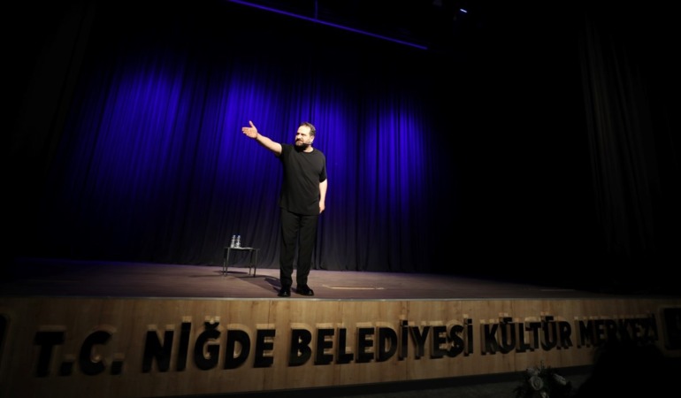 Niğde Belediyesi 3. Tiyatro Festivali Muhteşem Bir Finalle Sona Erdi