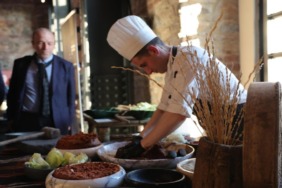 sanliurfa-lezzetleri-istanbulda-gorucuye-cikti-hedef-2029-gastronomi-sehri-unvani