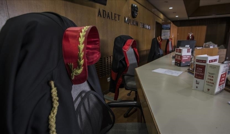 “İmamoğlu çıkar amaçlı suç örgütü” davasında 18 sanık tahliye edildi