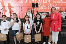 yolsuzluk-ve-uckur-batagina-saplanan-chp-istismar-sezonunu-acti-kendi-asmadiklari-ataturku-yapistirdilar-ae90fd