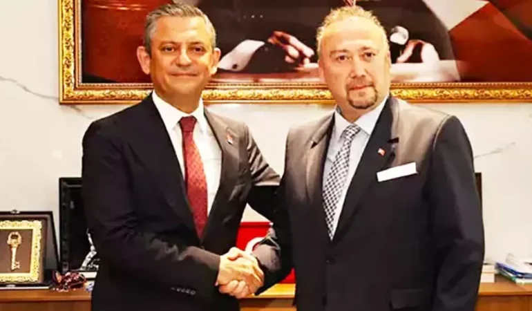 Uşak Belediyesinden ve Uşaklıların Cebinden Çıkan Para Özgür Özel’in Makam Aracına Gitti!