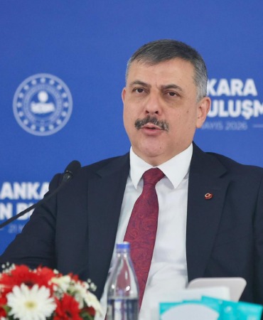 bakan-ciftciden-sahipsiz-sokak-hayvanlari-icin-dijital-ihbar-donemi-sokaklarimizi-daha-guvenli-hale-getirmeliyiz