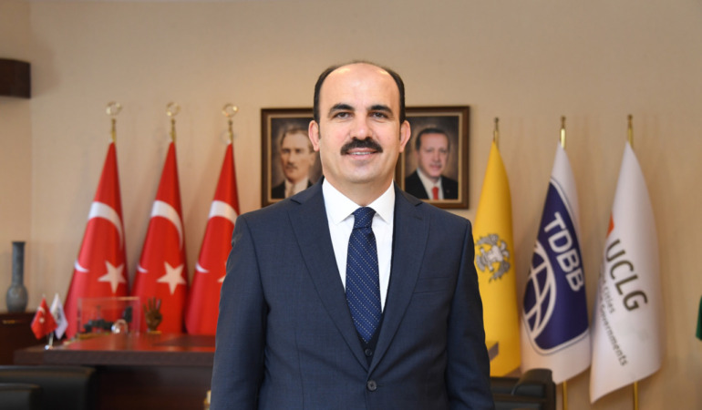 Başkan Altay Büyüklerimiz ve Kahraman Gazilerimiz İçin “Vefa Umresi” Projesinin Müjdesini Verdi