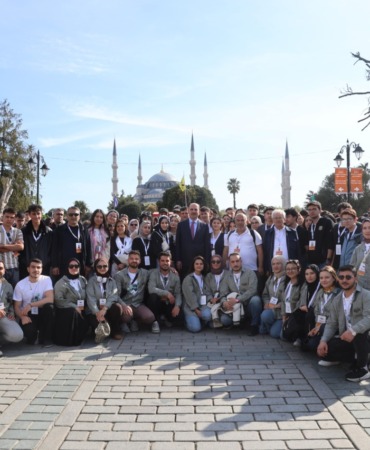 baskan-altay-genc-seyyah-projemizle-bu-yil-25-bin-920-ogrencimizi-istanbulun-tarihi-atmosferiyle-bulusturduk