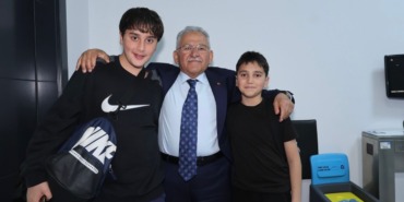 baskan-buyukkilictan-sosyal-yasam-merkezi-cikartmasi-kosk-mahallesi-sakinleriyle-bulustu
