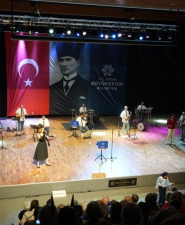 baskan-cercioglu-her-yastan-vatandasi-kultur-ve-sanat-etkinlikleri-ile-bulusturmaya-devam-ediyor