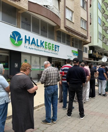 baskan-cercioglundan-halk-ege-et-subelerinde-indirim