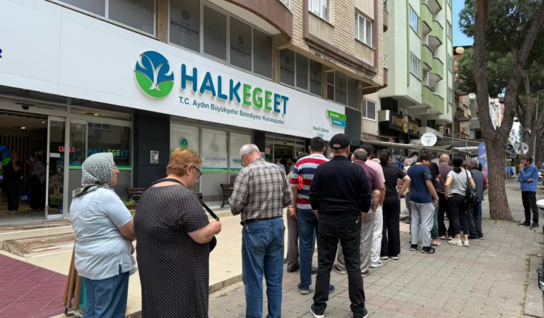 Başkan Çerçioğlu’ndan Halk Ege Et Şubelerinde İndirim