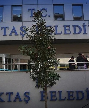 besiktas-belediyesinde-kirli-cark-desifre-oldu-gokhan-zeybekin-abddeki-kizina-500-bin-dolar-gonderildi