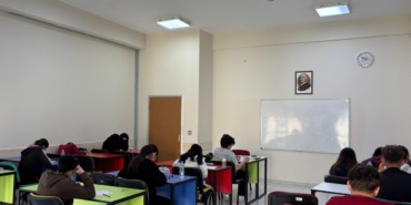 buyuksehirden-egitime-tam-destek-kaymek-ilce-ilce-gezerek-ogrencileri-sinava-hazirliyor