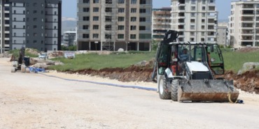 buyuksehirden-guzelyurta-tam-destek-altyapi-ve-yol-calismalarina-hiz-verildi