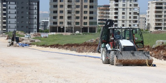 buyuksehirden-guzelyurta-tam-destek-altyapi-ve-yol-calismalarina-hiz-verildi
