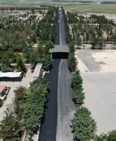 buyuksehirden-hummali-calisma-yeni-asri-aile-mezarliginda-ulasim-konforu-artirildi