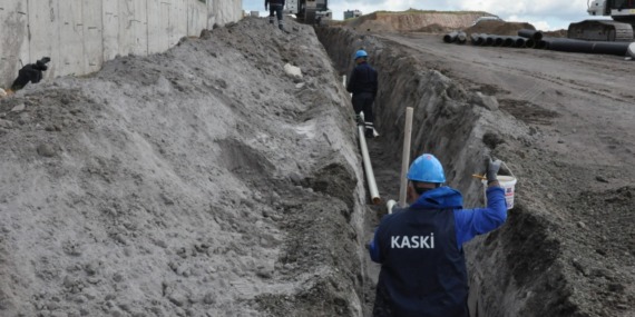 buyuksehirden-kaski-ile-sehrin-dort-bir-yaninda-altyapi-yatirimi-kayserinin-gelecegi-insa-ediliyor