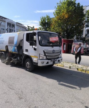 didim-ve-kusadasinda-bayram-calismasi-turizm-merkezleri-sezona-ve-bayramla-hazir