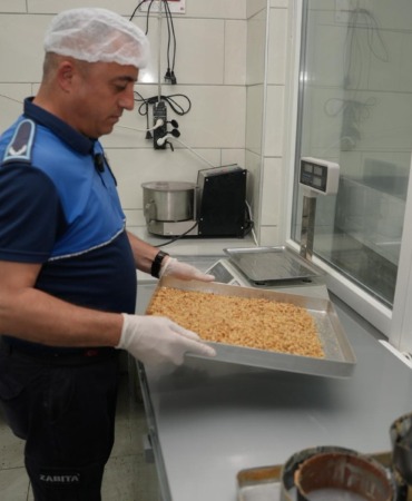 duzce-zabitasindan-kurban-bayrami-oncesi-firin-ve-pastane-denetimi