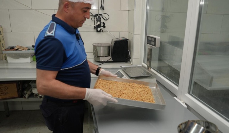 Düzce Zabıtası’ndan Kurban Bayramı öncesi Fırın ve Pastane Denetimi