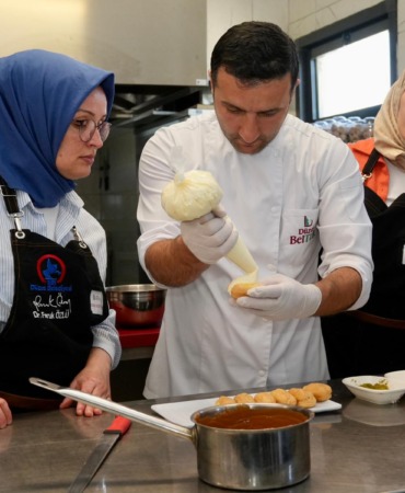 duzcede-tarim-ve-gastronomi-bulusuyor-mutfak-atolyesi-projesi-basladi