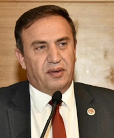 eski-chp-gumushane-il-baskani-bedri-agac-ozgur-ozelin-istifa-etmesini-istedi
