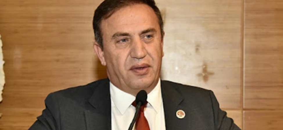eski-chp-gumushane-il-baskani-bedri-agac-ozgur-ozelin-istifa-etmesini-istedi