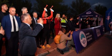 kayseri-19-mayis-gece-kosusunda-tek-yurek-oldu-starti-baskan-buyukkilic-verdi
