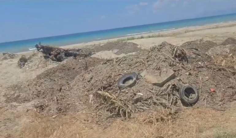 Kuşadası Belediyesi’nden Utandıran Manzara: Çöp, Moloz, Pislik
