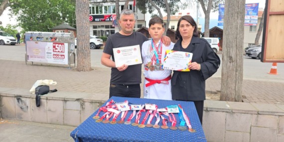 kuyucakta-skandal-iddia-chpli-baskan-ofkesini-13-yasindaki-milli-sporcudan-cikardi