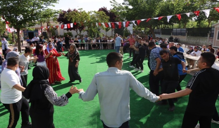sanliurfada-engelsiz-hayatlar-sira-gecesiyle-moral-buldu