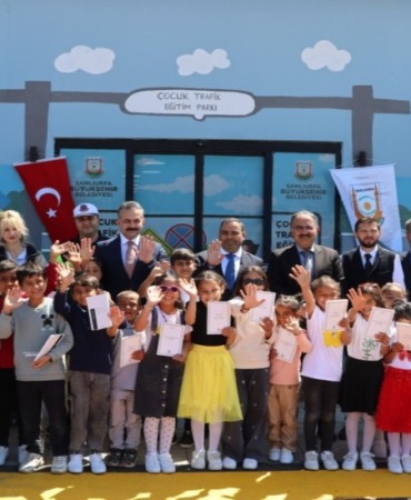 sanliurfada-gelecegin-suruculerine-egitim-ogrencilere-trafik-bilinci-asilaniyor