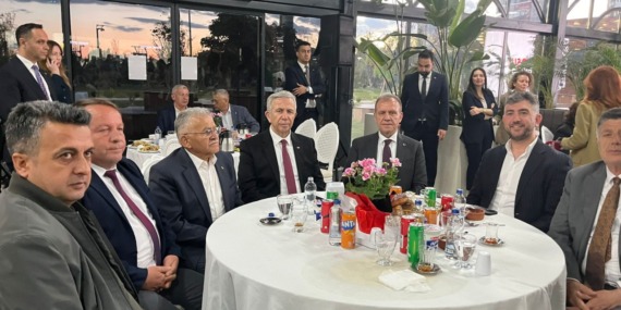 tarihi-kentler-birligi-seciminde-siyaset-ustu-uzlasi-baskan-buyukkilictan-hizmet-vurgusu