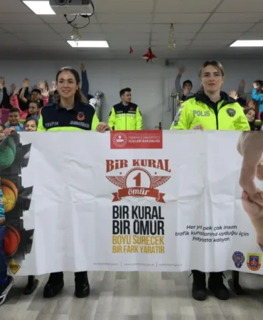 tokatta-minik-soforler-is-basinda-yenilenen-trafik-egitim-parkinda-uygulamali-dersler-basladi