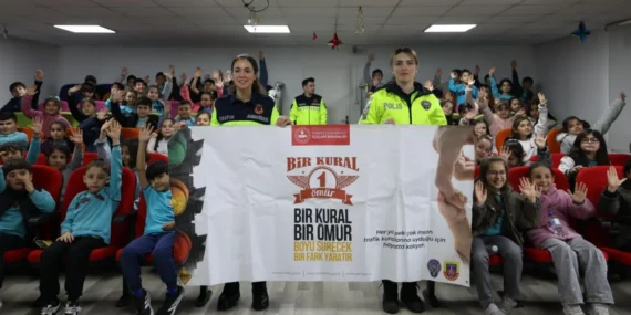 tokatta-minik-soforler-is-basinda-yenilenen-trafik-egitim-parkinda-uygulamali-dersler-basladi