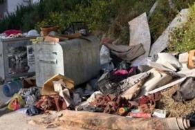 turizmin-gozbebeginde-cop-rezaleti-kusadasi-belediyesi-sinifta-kaldi
