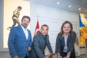 afyonkarahisarda-cevre-dostu-enerji-hamlesi-3-mwlik-dev-ges-projesi-icin-imzalar-atildi