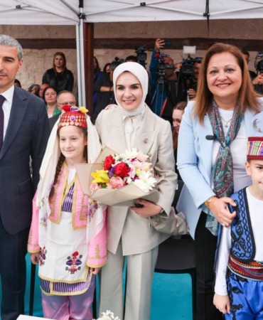 afyonkarahisarda-muhtesem-donusum-tarihi-kole-hani-yeniden-hayat-buldu