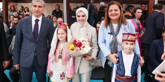 afyonkarahisarda-muhtesem-donusum-tarihi-kole-hani-yeniden-hayat-buldu